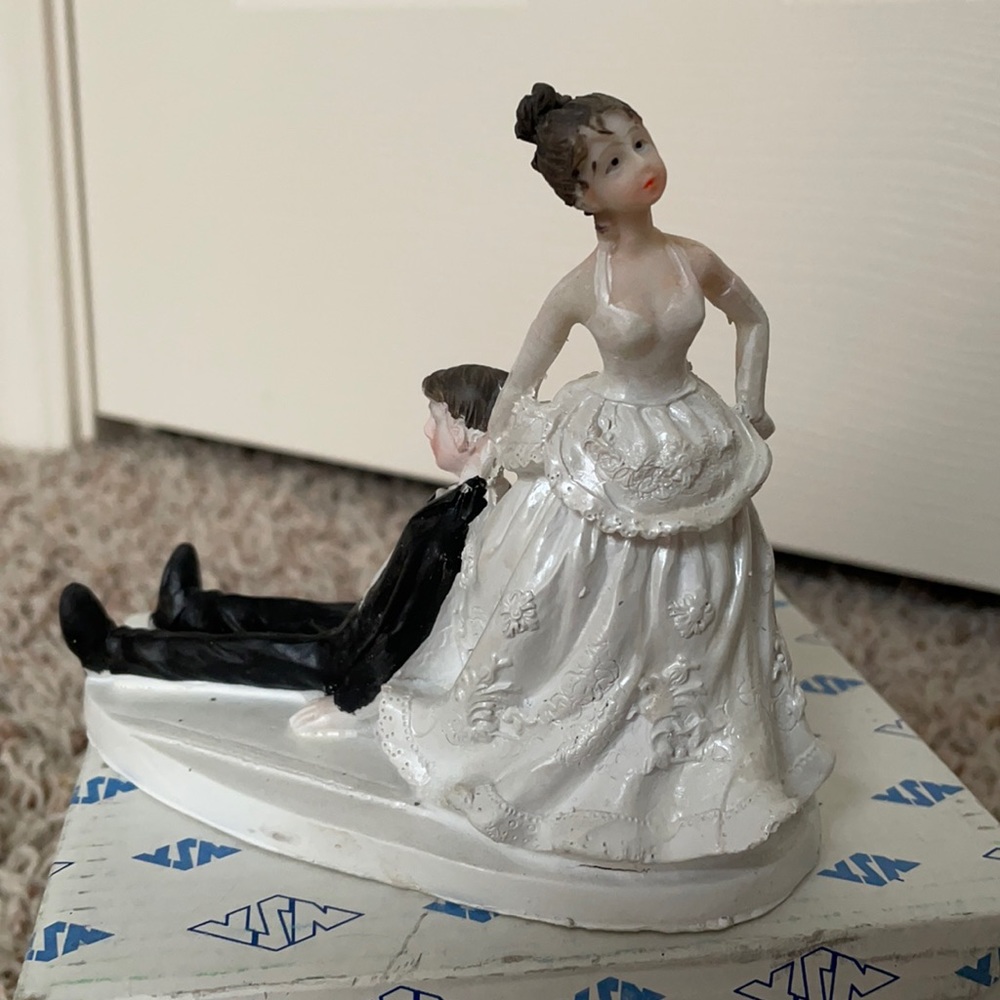 Wedding cake topper